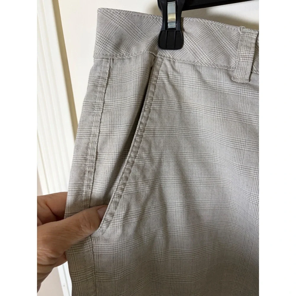 ONeill Mens Hybrid Walk Shorts Grey Tan Glen Plaid Flat Front Casual Shorts